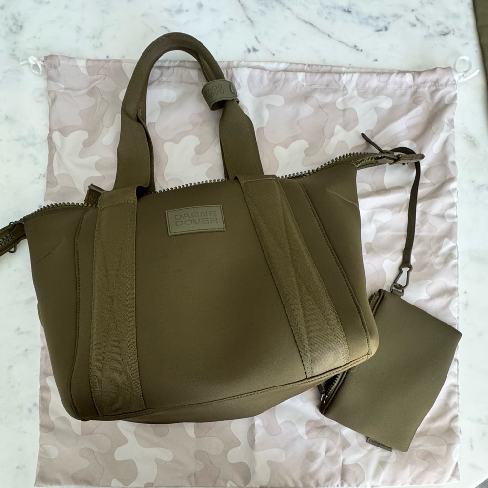 DAGNE DOVER LANDON NEOPRENE CARRYALL-Small